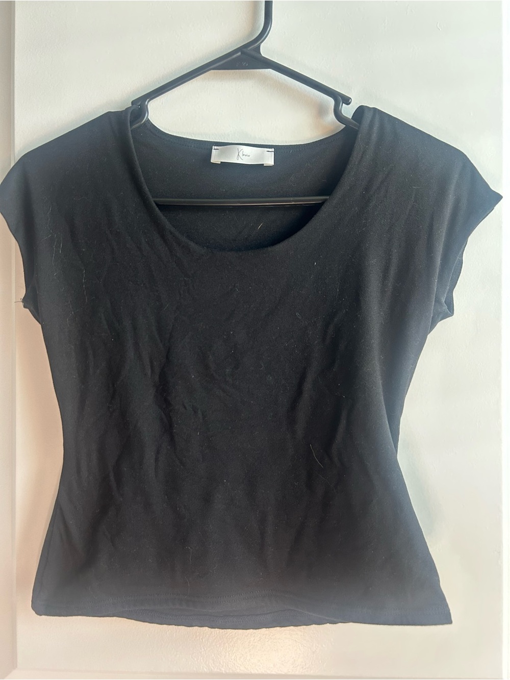 Women's Klesis Black Cap-Sleeve Scoop Neck Tee